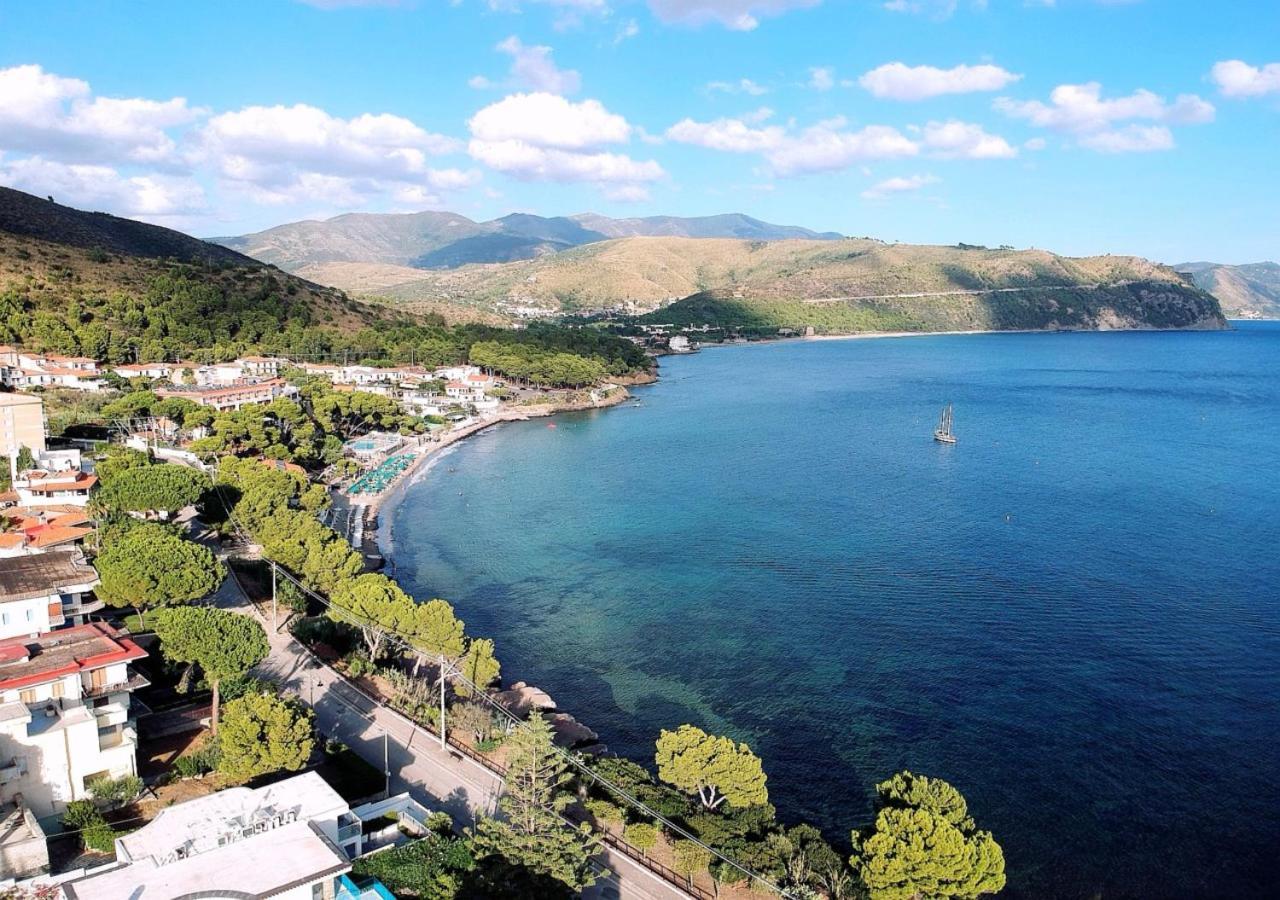Villa Edwige B&B Кастеллабате Екстер'єр фото